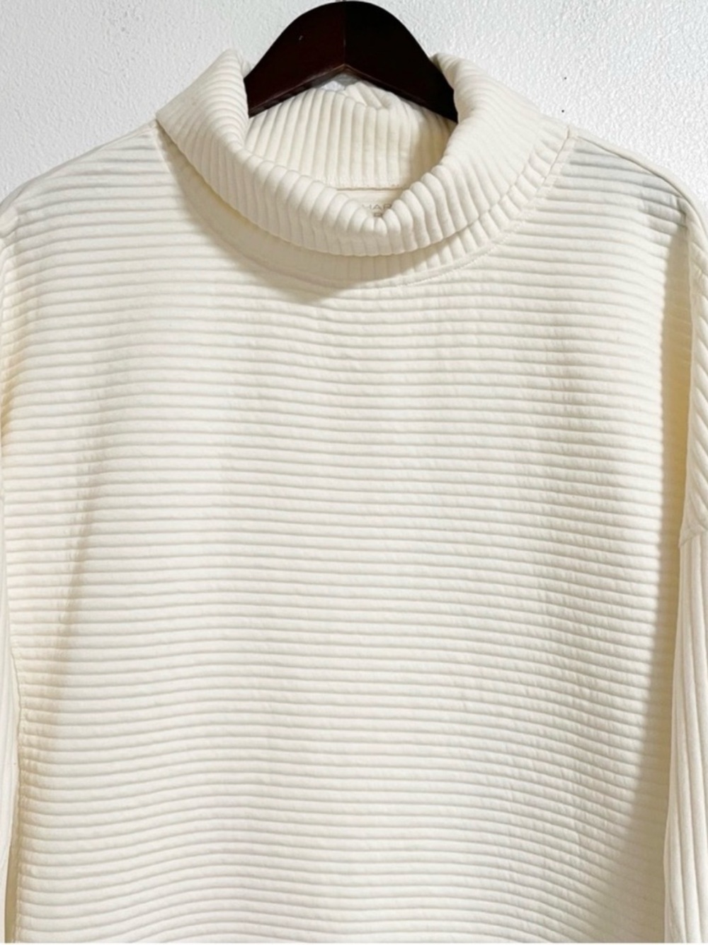 Tahari Sport Ribbed Pullover Sweatshirt - Picture 3 of 5